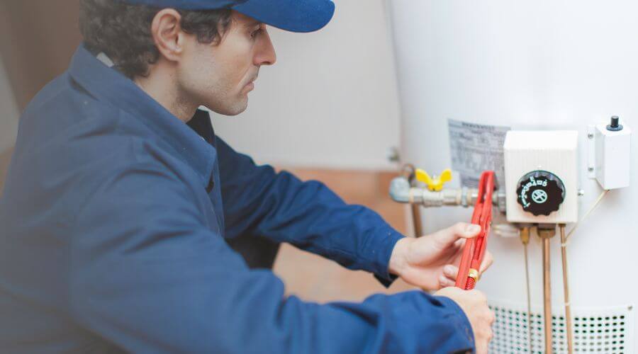 Expert burst pipe repair services in Indianola, IA